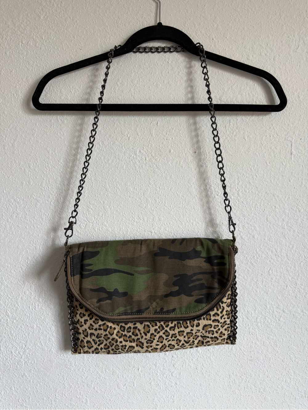 Camouflage & Leopard Print Chain Crossbody Bag - Green/Brown